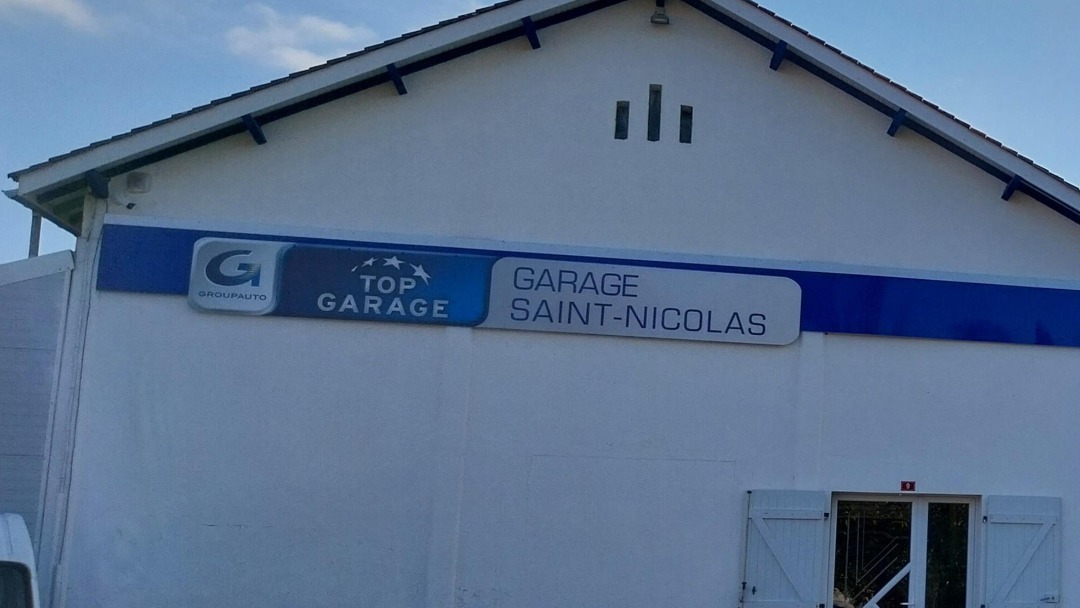 GARAGE SAINT NICOLAS - Coteaux-du-Blanzacais (16250) Visuel 1